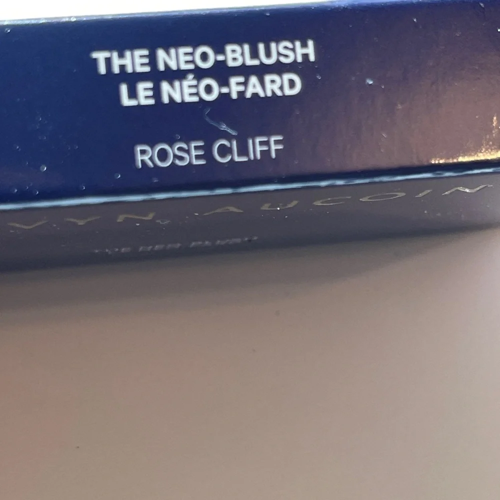 KEVYN AUCOIN The Neo-Blush In Rose Cliff Radiant Peach